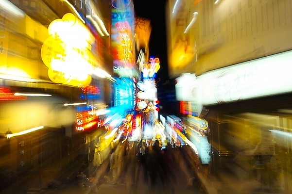 포토 JPG 야경 거리 간판 사람없음 야외 건물 빛 도시 밤거리 도심 네온 장노출 라이트효과 국내포토 건축물 촬영기법 야간 파일형식 효과 풍경_경치