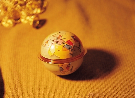 포토 JPG 나라 지구 외국문화 지도 비즈니스 실내 사람없음 하이앵글 한개 세계 지구본 사무용품 오브젝트 국내포토 1 문화 뷰포인트 문구용품 내부 파일형식