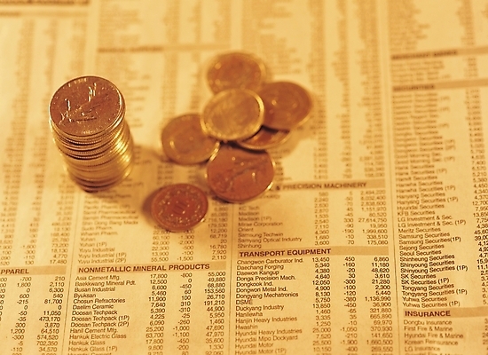 포토 JPG 산업 돈 실내 사람없음 금융 경제 하이앵글 동전 오브젝트 경제신문 국내포토 뷰포인트 내부 신문 재산 파일형식