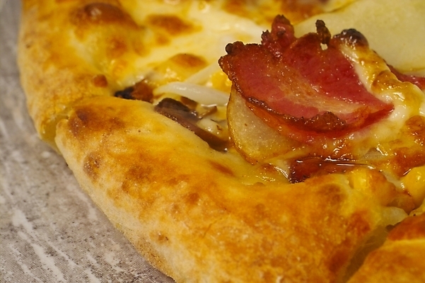 포토 JPG 음식 외국문화 피자 패스트푸드 서양음식 근접촬영 사람없음 감자튀김 이탈리아음식 이탈리아문화 토핑 씬피자 포테이토피자 국내포토 문화 뷰포인트 감자 튀김 인스턴트 유럽문화 파일형식