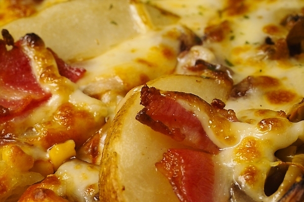 포토 JPG 음식 외국문화 피자 패스트푸드 서양음식 근접촬영 사람없음 감자튀김 이탈리아음식 이탈리아문화 토핑 씬피자 포테이토피자 국내포토 문화 뷰포인트 감자 튀김 인스턴트 유럽문화 파일형식