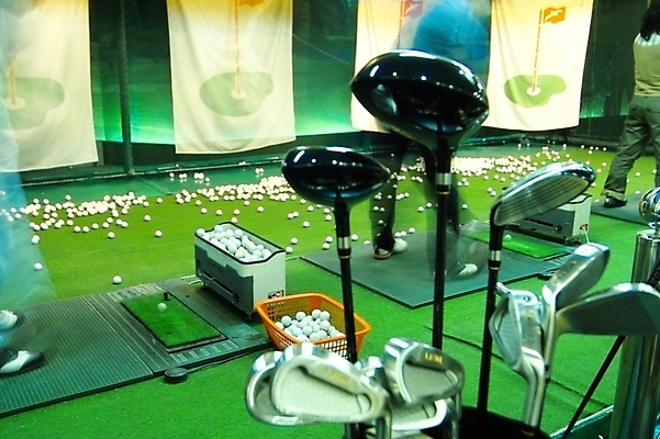 포토 JPG 스포츠용품 스포츠 골프 레저 골프공 골프용품 레포츠 운동 구기 공간 골프채 연습 클럽 골프연습장 시타 시타실 국내포토 공 골프장 건강 오브젝트 파일형식