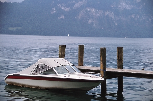 포토 JPG 주간 바다 교통 수상교통 자연 레저 풍경 사람없음 야외 레포츠 강 항구 운송업 수상스포츠 보트 모터보트 여름스포츠 나루터 선박 국내포토 자연요소 산업 교통수단 스포츠 배_교통 교통시설 생태계 파일형식 여름_계절