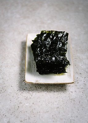 포토 JPG 스튜디오촬영 그릇 한식 음식 반찬 실내 사람없음 김 국내포토 식기 내부 해조류 파일형식