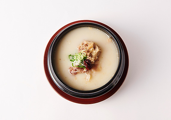 포토 JPG 스튜디오촬영 그릇 한식 음식 실내 사람없음 하이앵글 뚝배기 도가니탕 국내포토 식기 뷰포인트 내부 탕 파일형식