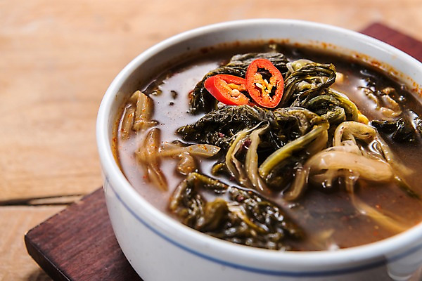 포토 JPG 스튜디오촬영 그릇 한식 음식 고추 실내 근접촬영 사람없음 우거지 우거지국 국내포토 식기 뷰포인트 채소 내부 국 파일형식