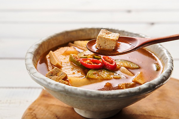 포토 JPG 스튜디오촬영 그릇 한식 음식 고추 실내 사람없음 숟가락 된장찌개 두부 애호박 국내포토 식기 채소 호박 수저 내부 찌개 파일형식