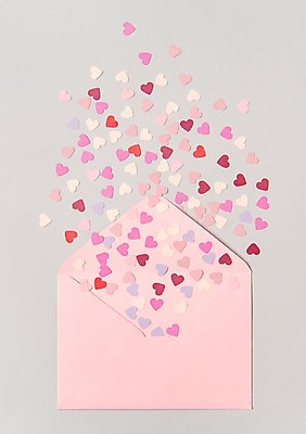 포토 JPG 분홍색 백그라운드 프로포즈 편지봉투 사랑 사람없음 하트 러브레터 파스텔 국내포토 모양 감정 컬러 학용품 봉투 편지 파일형식