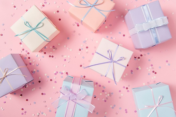 포토 JPG 리본 분홍색 백그라운드 프로포즈 선물 이벤트 사람없음 선물상자 파스텔 국내포토 컬러 학용품 상자 파일형식