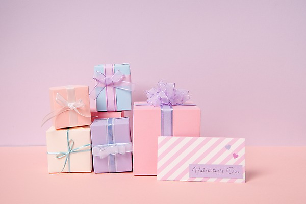 포토 JPG 백그라운드 프로포즈 발렌타인데이 선물 이벤트 사람없음 선물상자 하트 편지 데이 파스텔 국내포토 모양 기념일 데이이벤트 학용품 상자 파일형식