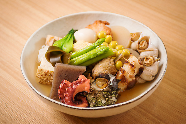 포토 JPG 접시 음식 콩 실내 근접촬영 사람없음 해물요리 소라 어묵 해산물 아스파라거스 문어 메추리알 다시마 일본음식 국내포토 식기 뷰포인트 채소 어패류 곡류 연체동물 내부 알 수중동물 해조류 파일형식