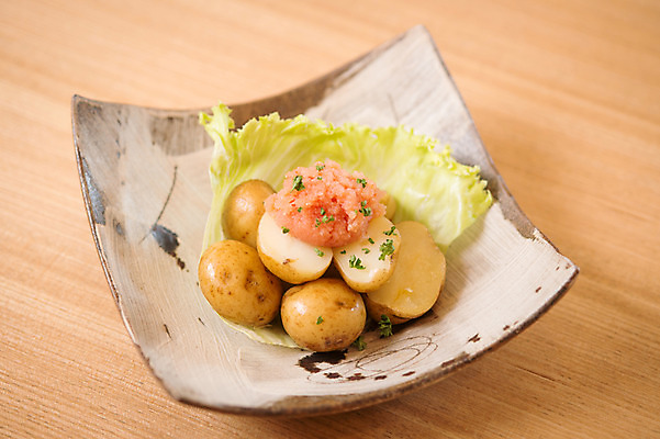 포토 JPG 접시 감자 실내 근접촬영 사람없음 배추 날치알 일본음식 국내포토 식기 음식 뷰포인트 채소 내부 알 파일형식