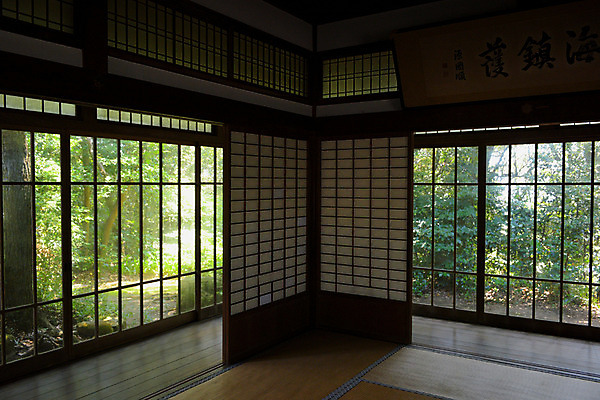 포토 JPG 주간 주택 실내 사람없음 문 일본 한자 일본건축 일본가옥 툇마루 이바라키 국내포토 자연요소 문자 아시아 내부 건물 동양건축 마루_인테리어 일본전통 파일형식