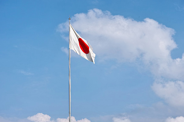 포토 JPG 주간 구름 하늘 사람없음 야외 일본 깃발 깃대 일장기 고치현 국내포토 자연요소 아시아 국기 파일형식