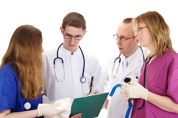 포토 JPG 해외이미지 백인 직업 여자 남자 과학 비즈니스 청진기 성공 병원 사람 여러명 약 건강관리 진료 환자 간호사 의사 토론 종업원 직원 문서 테라피 고립 서류판 지원 체크리스트 헬프 해외202004 해외포토 서양인 다수 컨셉 의학 의료기기 건강 관리 뷰티 사무용품 의료진 도움 파일형식 이미지허브