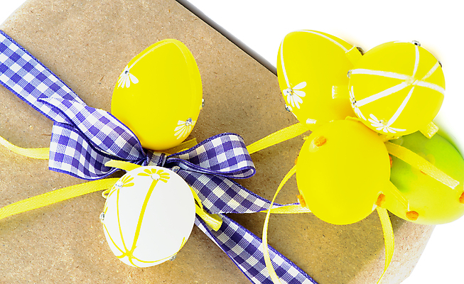 포토 JPG 해외이미지 계절 리본 음식 오렌지 휴가 사탕 선물 사람없음 세로 초록색 선물상자 노란색 보라색 흰색 축하 점 4월 포장지 확인 활 흰배경 부활절계란 짐싸기 고립 해외202004 해외포토 컬러 백그라운드 컨셉 과일 포장 디저트 부활절 상자 계란 날짜 파일형식 이미지허브