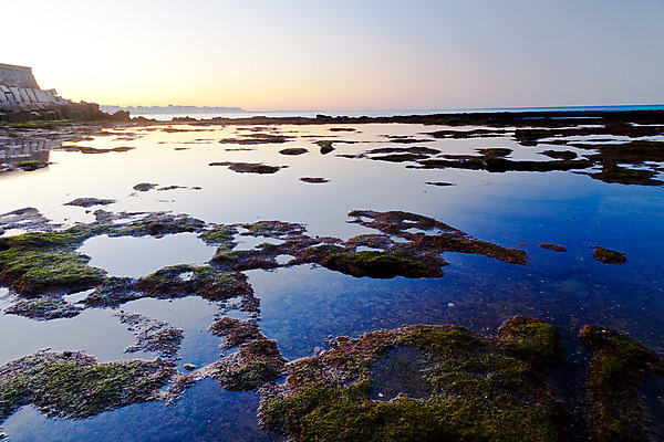 포토 JPG 해외이미지 유럽 모래 바다 자연 하늘 휴가 등대 풍경 사람없음 건물 물 관광지 스페인 대서양 안달루시아 카피스페이스 해외202004 해외포토 자연요소 건축물 나라 여행 공백 생태계 파일형식 이미지허브
