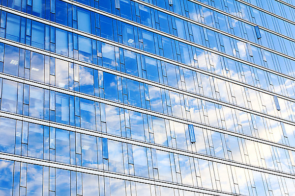 포토 JPG 해외이미지 창문 유리 하늘 사람없음 파란색 컬러풀 사무실 햇빛 태양 도시 부족함 해외202004 해외포토 자연요소 컬러 컨셉 비즈니스 재질 파일형식 이미지허브