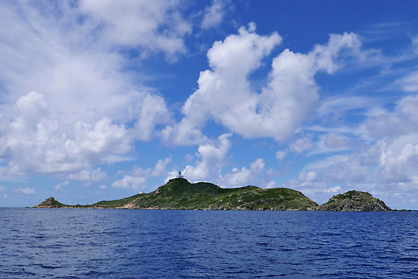 포토 JPG 해외이미지 영어 바다 섬 여행 자연 갈매기 등대 풍경 사람없음 여름 파란색 강 태양 마을 산책 폭포 산책로 하이킹 프랑스 보트 스페인 지중해 순환 페이지 포트 타운 통과 건너기 다도해 마르세유 코르시카 해외202004 해외포토 자연요소 문자 계절 유럽 길 컬러 배_교통 모션 조류 레저 휴식 도시 생태계 파일형식 이미지허브