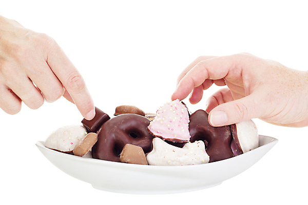 포토 JPG 해외이미지 전통 접시 계절 문화 음식 크리스마스 겨울 디저트 관리 사탕 종류 사람 이벤트 사람없음 파티 쿠키 초콜릿 얼음 흰색 축하 달콤 설탕 굽기 향신료 레시피 고립 노엘 페스츄리 해외202004 해외포토 자연요소 식기 기념일 빵 컬러 컨셉 맛 구이 향미료 파일형식 이미지허브