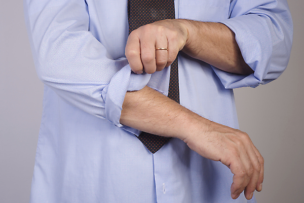 포토 JPG 해외이미지 백인 직업 라이프스타일 손 남자 백그라운드 셔츠 비즈니스 성공 넥타이 노동자 사람 사람없음 파란색 유행 검은색 힘 공연 흰색 업무 비즈니스맨 자신감 종업원 시작 준비 경영자 롤 팔 소매 고립 셀프 처음 해외202004 해외포토 서양인 잡화 감정 컬러 컨셉 상의 이벤트 생활 신체부위 작업 직장인 리더 파일형식 이미지허브