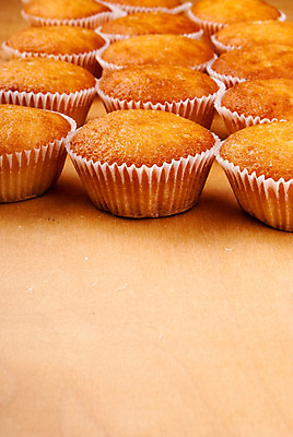 포토 JPG 해외이미지 백그라운드 사람없음 갈색 달콤 컵케이크 해외202004 해외포토 컬러 케이크 맛 파일형식 이미지허브