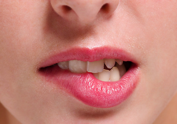 포토 JPG 해외이미지 여자 얼굴 건강 한명 사람 성인 화장품 립스틱 입 닫기 치아 피부 묘사 입술 코 만들기 토막 내추럴 돌봄 해외202004 해외포토 1 모션 신체부위 뷰티 소화기관 파일형식 이미지허브