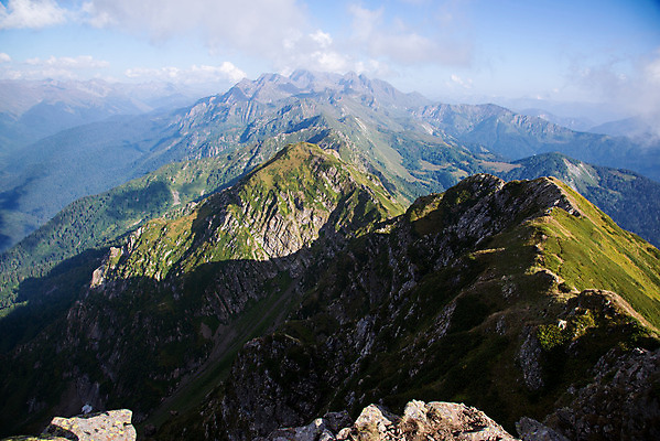 포토 JPG 해외이미지 식물 백인 구름 유럽 여행 백그라운드 자연 하늘 산 파노라마 종류 풍경 경사 사람없음 봄 정상 시원함 언덕 산등성이 파일 빙하 러시아 암초 안심 내추럴 루트 선로 해외202004 해외포토 자연요소 서양인 계절 나라 촬영기법 육류 생태계 파일형식 이미지허브