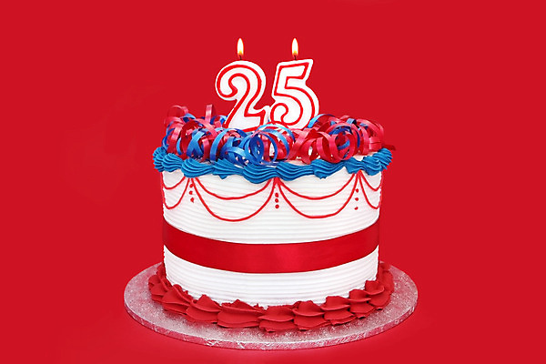 포토 JPG 해외이미지 기념일 리본 불 사람없음 장식 빨간색 파란색 케이크 희망 활발 흰색 축하 생일 네온 문학 고립 프로스팅 해외202004 해외포토 자연요소 감정 컬러 컨셉 디저트 이벤트 제빵 파일형식 이미지허브