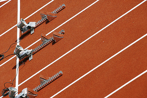 포토 JPG 해외이미지 모양 라이프스타일 도로 스포츠 건강 사람없음 야외 그래픽 달리기 조깅 숫자 에너지 아내 달리기선수 선로 해외202004 해외포토 문자 길 교통시설 모션 생활 운동 육상선수 파일형식 이미지허브