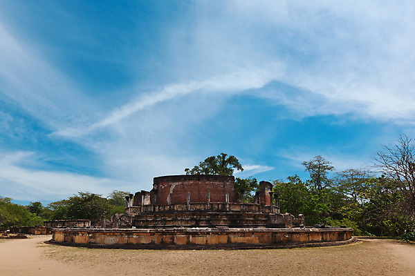 포토 JPG 해외이미지 전통 아시아 종교 불교 건축양식 사람없음 조각상 바위 사찰 폐허 안심 사리탑 옛날 파멸 해외202004 해외포토 건축 나라 컨셉 종교건축 육류 조형물 탑 돌_바위 파일형식 소멸 이미지허브