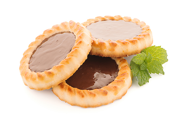 포토 JPG 해외이미지 디저트 실내 사람없음 쿠키 세개 달콤 민트 흰배경 초코맛 타르트 해외202004 해외포토 음식 빵 백그라운드 3 내부 초콜릿 흰색 맛 허브 파이_빵 파일형식 이미지허브