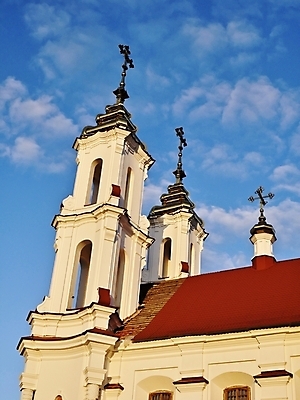 포토 JPG 해외이미지 구름 건축양식 하늘 지붕 날씨 사람없음 빨간색 여름 파란색 빛 교회 일출 회색 순수 즐거움 벨로루시 수평선 해외202004 해외포토 자연요소 계절 건축 감정 컬러 컨셉 종교건축 건물 노을 파일형식 이미지허브