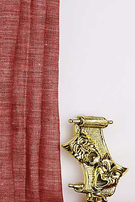 포토 JPG 해외이미지 아이콘 행복 감정 얼굴 백그라운드 놀이 가면 미술 미소 웃음 사람없음 공연 기쁨 슬픔 무대 표현 직물 커튼 비교 유머 배우 울음 신비 극장 심볼 질감 드라마 변장 연극 가면무도회 비극 오페라 우울증 접기 해외202004 해외포토 컨셉 모션 문화예술 표정 이벤트 신체부위 질병 연예인 무도회 파일형식 이미지허브