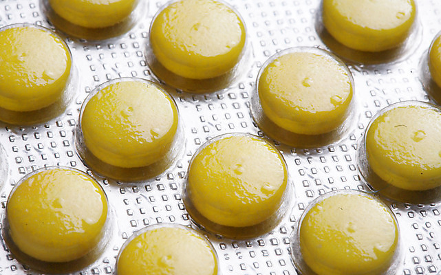 포토 JPG 해외이미지 건강 병원 사람없음 알약 약 건강관리 침묵 고통 흰색 독약 닫기 질병 약국 처방 조제 돌봄 복용 치료제 항생제 해외202004 해외포토 감정 컬러 의학 모션 관리 소리 만들기 파일형식 이미지허브