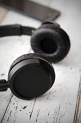 포토 JPG 해외이미지 음악 백그라운드 인터넷 비즈니스 통신 탁자 모바일 직장 사람없음 목재 스마트폰 핸드폰 컴퓨터 사무실 우주 디지털 스크린 헤드폰 웹 터치 네트워크 작업실 정상 연결 휴대용 무선전화기 책상 멀티미디어 해외202004 해외포토 나무 음향기기 가구 회사 재료 문화예술 전자제품 스마트기기 전화기 오브젝트 파일형식 이미지허브