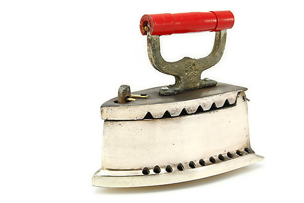 포토 JPG 해외이미지 전통 디자인 백그라운드 가사 가정 주택 손잡이 사람없음 목재 장식 빨간색 금속 힘 기계 장비 수확 골동품 흰색 공구 업무 뜨거움 구멍 거친 플랫 철 오브젝트 복고 숯 무거움 고립 구식 놋쇠 다리미질 석탄 여신 옛날 철강 스타일 해외202004 해외포토 나무 컬러 농업 재료 재질 건물 도구 작업 무게 파일형식 이미지허브