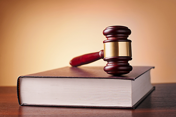 포토 JPG 해외이미지 사람없음 갈색 오브젝트 법 의사봉 재판 법전 해외202004 해외포토 컬러 책 파일형식 이미지허브