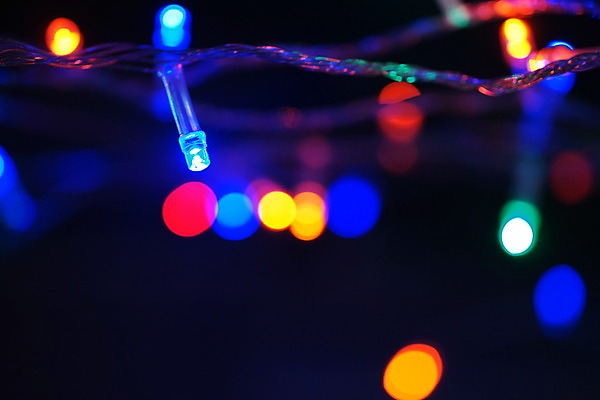 포토 JPG 해외이미지 디자인 행복 백그라운드 크리스마스 패턴 추상 휴가 전등 새로움 기념 사람없음 장식 빛 컬러풀 노란색 우주 검은색 축제 화환 어둠 흰색 축하 황금 야간 소프트포커스 연도 질감 보케 마법 광 블러 효과 해외202004 해외포토 자연요소 기념일 꽃 감정 컬러 컨셉 무늬 조명 촬영기법 파일형식 이미지허브