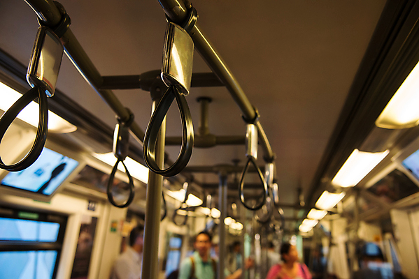 포토 JPG 해외이미지 여행 장신구 교통시설 자동차 버스 손잡이 사람없음 빛 잡기 바 원형 고리 플라스틱 오브젝트 방콕 일반 블러 해외202004 해외포토 도형 육상교통 교통 모션 태국 재질 대중교통 시설 파일형식 이미지허브