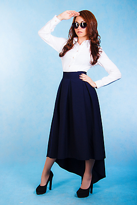 포토 JPG 해외이미지 백인 모델 라이프스타일 디자인 여자 행복 감정 안경 포즈 백그라운드 셔츠 비즈니스 응원 한명 미소 사람 파란색 빛 쇼핑 청춘 치마 선글라스 사무실 태양 갈색 유행 검은색 어둠 놀람 흰색 파마 이발 청록색 비서 스타일 해외202004 해외포토 자연요소 서양인 직업 1 헤어스타일 잡화 컬러 컨셉 상의 하의 표정 생활 파일형식 이미지허브