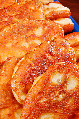 포토 JPG 해외이미지 전통 접시 음식 육류 요리 사람없음 파티 식사 소고기 신선 바 맛 굽기 속도 반죽 러시아인 번 페스츄리 핸드메이드 많음 해외202004 해외포토 서양인 식기 빵 컨셉 식재료 이벤트 구이 파일형식 이미지허브