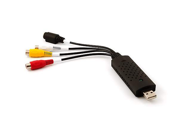 포토 JPG 해외이미지 선 백그라운드 통신 사람없음 전자제품 컴퓨터 노란색 금속 디지털 침묵 소리 장비 전선 흰색 플러그 코드 연결 USB 다발 오브젝트 보안 오디오 시스템 스테레오 동영상 DVD 고립 입력 해외202004 해외포토 컬러 재질 안전 파일형식 이미지허브