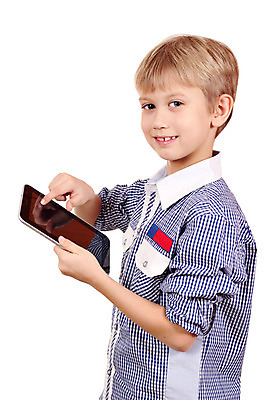 포토 JPG 해외이미지 백인 행복 어린이 인터넷 장난 통신 놀이 한명 미소 사람 소년 컴퓨터 청춘 태블릿 알약 기쁨 장비 흰색 표현 휴대용 무선전화기 터치스크린 하드웨어 해외202004 해외포토 서양인 1 남자 감정 컬러 컨셉 표정 전자제품 스마트기기 약 전화기 오브젝트 파일형식 이미지허브