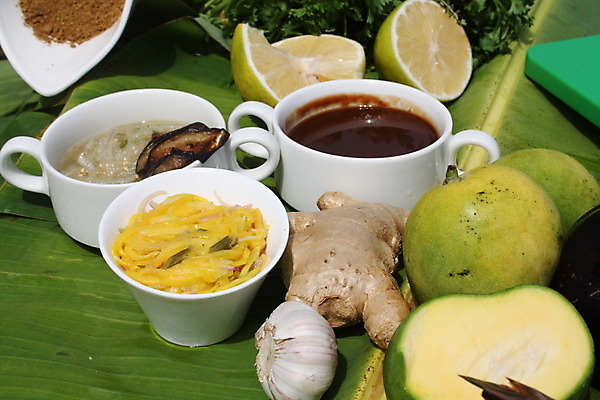 포토 JPG 해외이미지 식기 접시 음식 탁자 밥 양파 새로움 육류 사람없음 초록색 노란색 주방 식당 튀김 수프 준비 완두콩 삶기 해외202004 해외포토 컬러 가구 컨셉 채소 식재료 콩 상점 파일형식 이미지허브