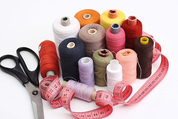 포토 JPG 해외이미지 줄 분홍색 오렌지 줄자 사람없음 빨간색 초록색 파란색 세트 숫자 갈색 노란색 금속 검은색 활발 장비 흰색 기구 공구 직물 면 실 수리 제비꽃 측정 날카로움 테이프 실타래 자수 해외202004 해외포토 문자 꽃 컬러 컨셉 과일 재질 문구용품 자 도구 파일형식 이미지허브