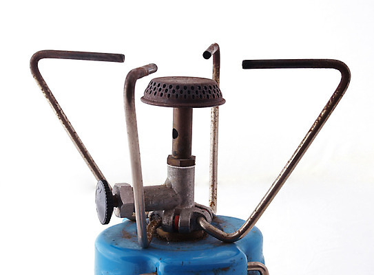 포토 JPG 해외이미지 스튜디오촬영 불 요리 사람없음 야외 파란색 금속 캠핑 하이킹 장비 흰색 레인지 뜨거움 위험 휴대용 난로 버너 배낭여행 흰배경 연료 가스 난방 고립 실린더 철강 해외202004 해외포토 자연요소 컬러 여행 백그라운드 컨셉 재질 레저 실내 가전제품 난방기 오브젝트 파일형식 이미지허브