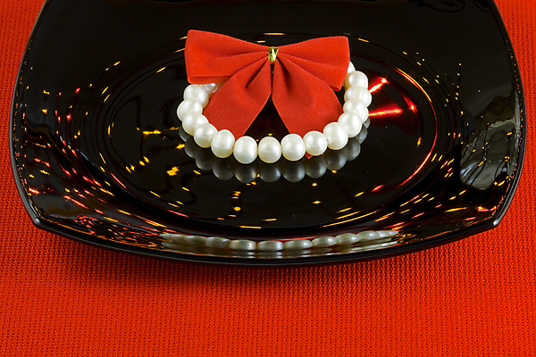 포토 JPG 해외이미지 백그라운드 크리스마스 팔찌 휴가 조명 선물 사랑 미술 사람없음 목재 장식 빛 유행 침묵 추위 화려 재산 고급 우아함 보석 구슬 복고 보물 빛망울 해외202004 해외포토 나무 기념일 감정 컨셉 재료 장신구 문화예술 금융 소리 광석 파일형식 이미지허브