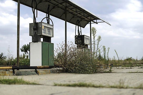 포토 JPG 해외이미지 산업 도로 여행 교통시설 자동차 사람없음 에너지 수확 골동품 시골 고속도로 역 휘발유 아스팔트 버리기 서비스 사인 복고 연료 가스 타운 펌프 디젤 루트 옛날 자동 해외202004 해외포토 길 육상교통 교통 농업 모션 도시 석유 시설 파일형식 이미지허브