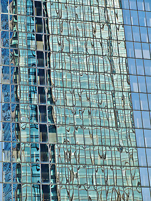 포토 JPG 해외이미지 외관 비즈니스 건축양식 창문 유리 하늘 부동산 바닥 직장 사람없음 건물 파란색 사무실 반사 탑 고층빌딩 거울 도시 도심 큼 해외202004 해외포토 건축물 건축 컬러 회사 재질 빌딩 재산 크기 파일형식 이미지허브